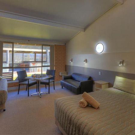 Tenterfield Motor Inn Kültér fotó