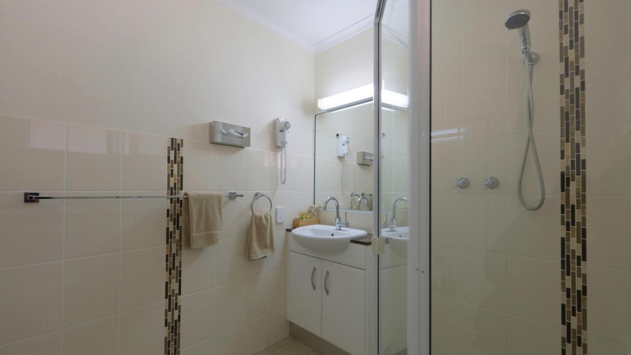 Tenterfield Motor Inn Kültér fotó