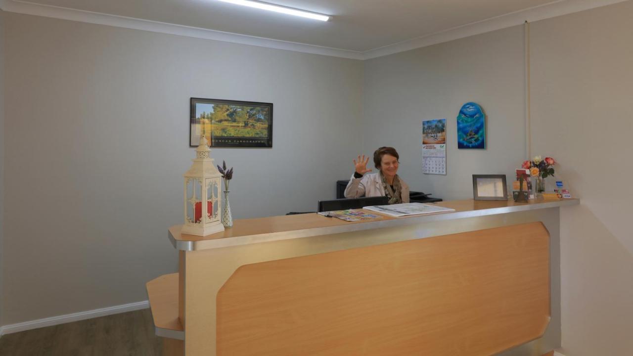 Tenterfield Motor Inn Kültér fotó